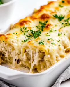 Chicken Alfredo Lasagna Roll Ups