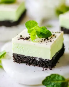 Oreo Mint Cheesecake Bars